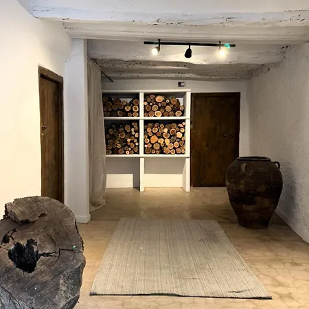 アパート Casa Vivo カラセイテ